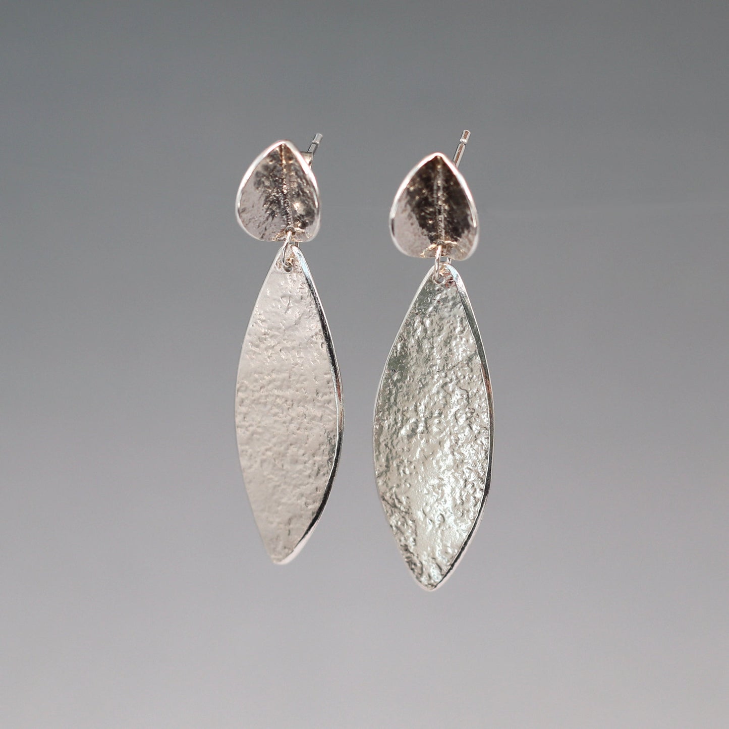 Textured drop earrings