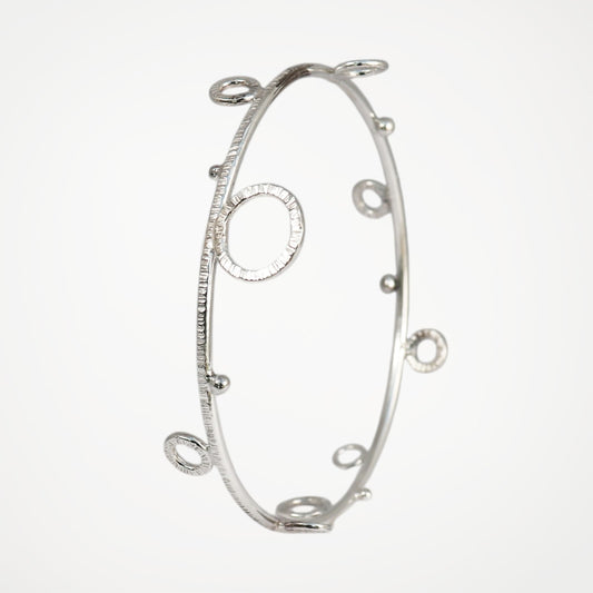 Circles statement bangle